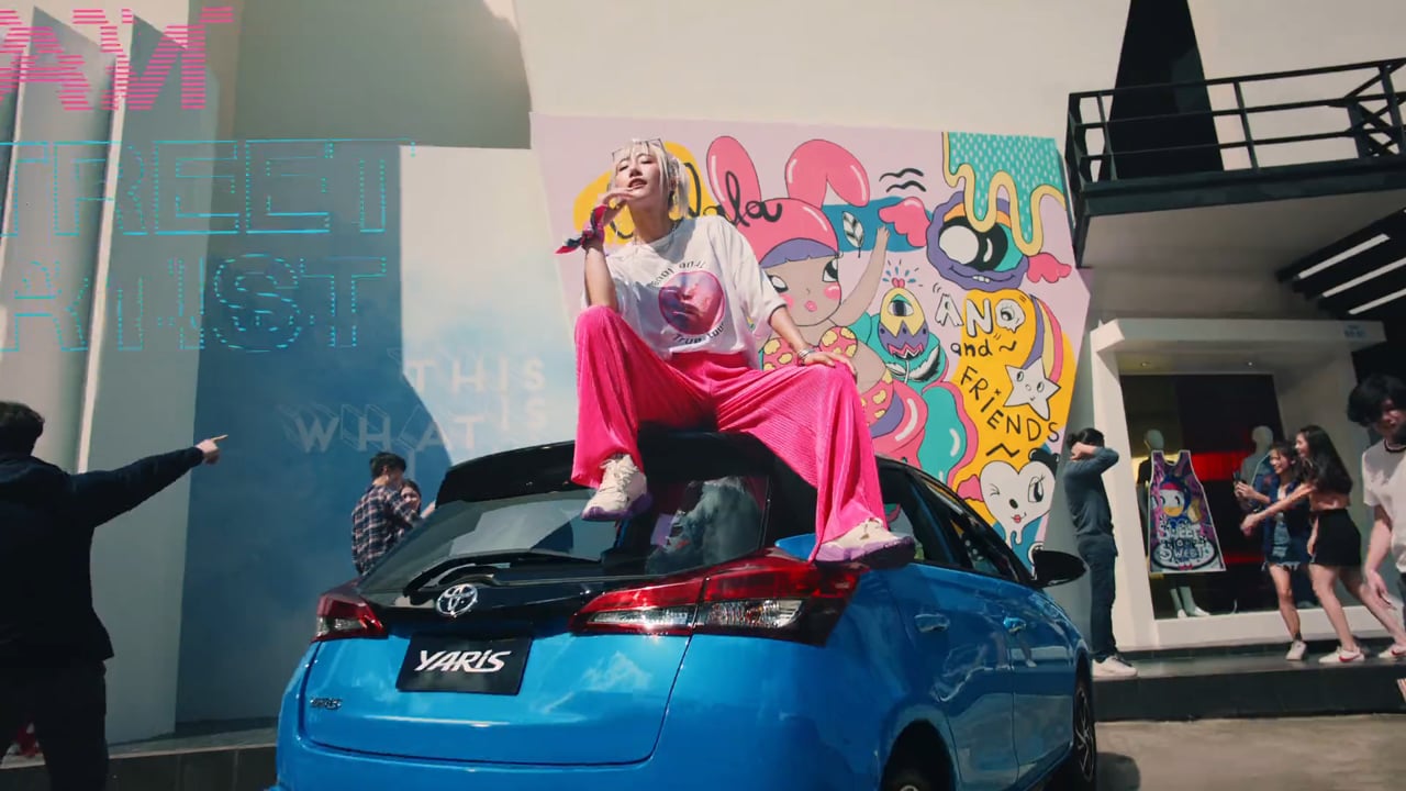 TOYOTA ATIV-YARIS "THIS IS WHAT I AM"